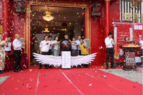 深圳第十四屆文博會：“金玉芳華”中裕冠鎮(zhèn)平玉雕珠寶特色小鎮(zhèn)精品展